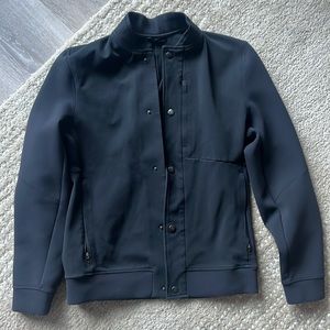 Black lululemon “Bomber”